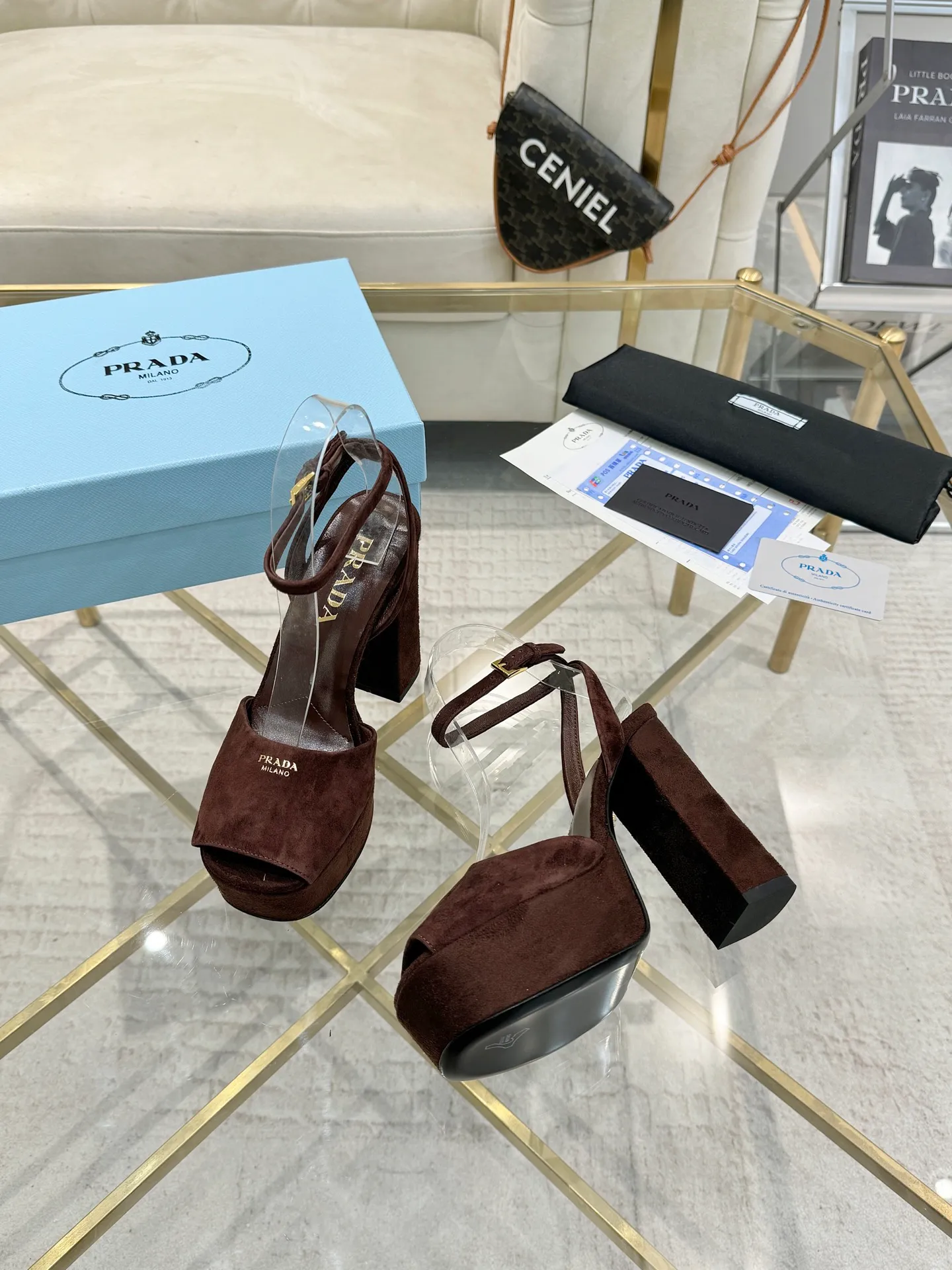 👟👟Ex-factory price 600👟👟 (imitation leather bottom-20) New arrival 👉Ready stock👈Remove the original board and make a 1:1 replica‼ ️The highest version ✅ Prada's early spring catwalk hot style 😘The latest spring style thick square toe water platform series (genuine leather outsole), (simulated leather sole) goddess must-have for super beautiful feet 👉The upper is made of imported original calfskin, soft and textured, lining + foot pads, imported sheepskin lining, breathable and comfortable, private model water platform, heel, water platform 3.5M, heel height 12M Code number 35M-39M (34 40 41 42 43 is custom-made and cannot be returned or exchanged)